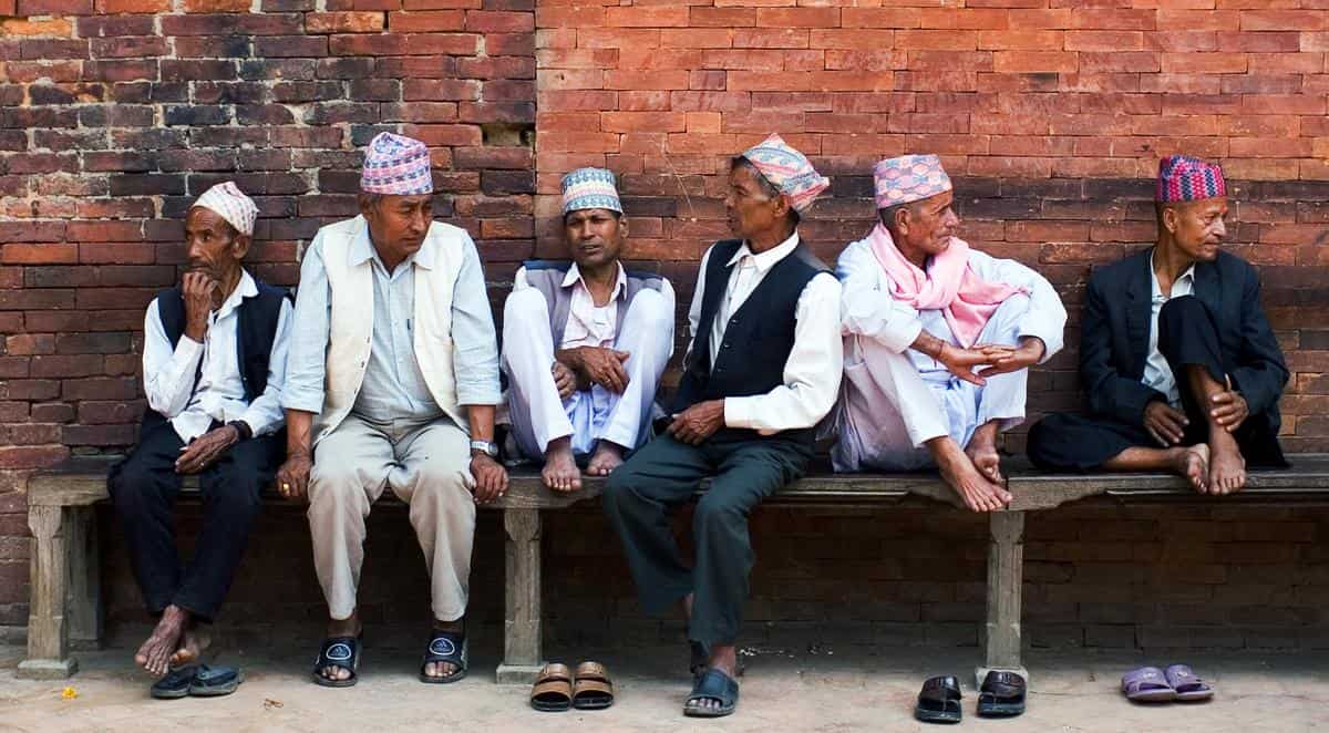 нарядные непальские девушки